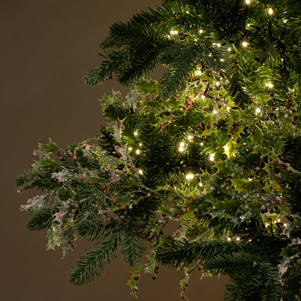 Traditional Holly Garland