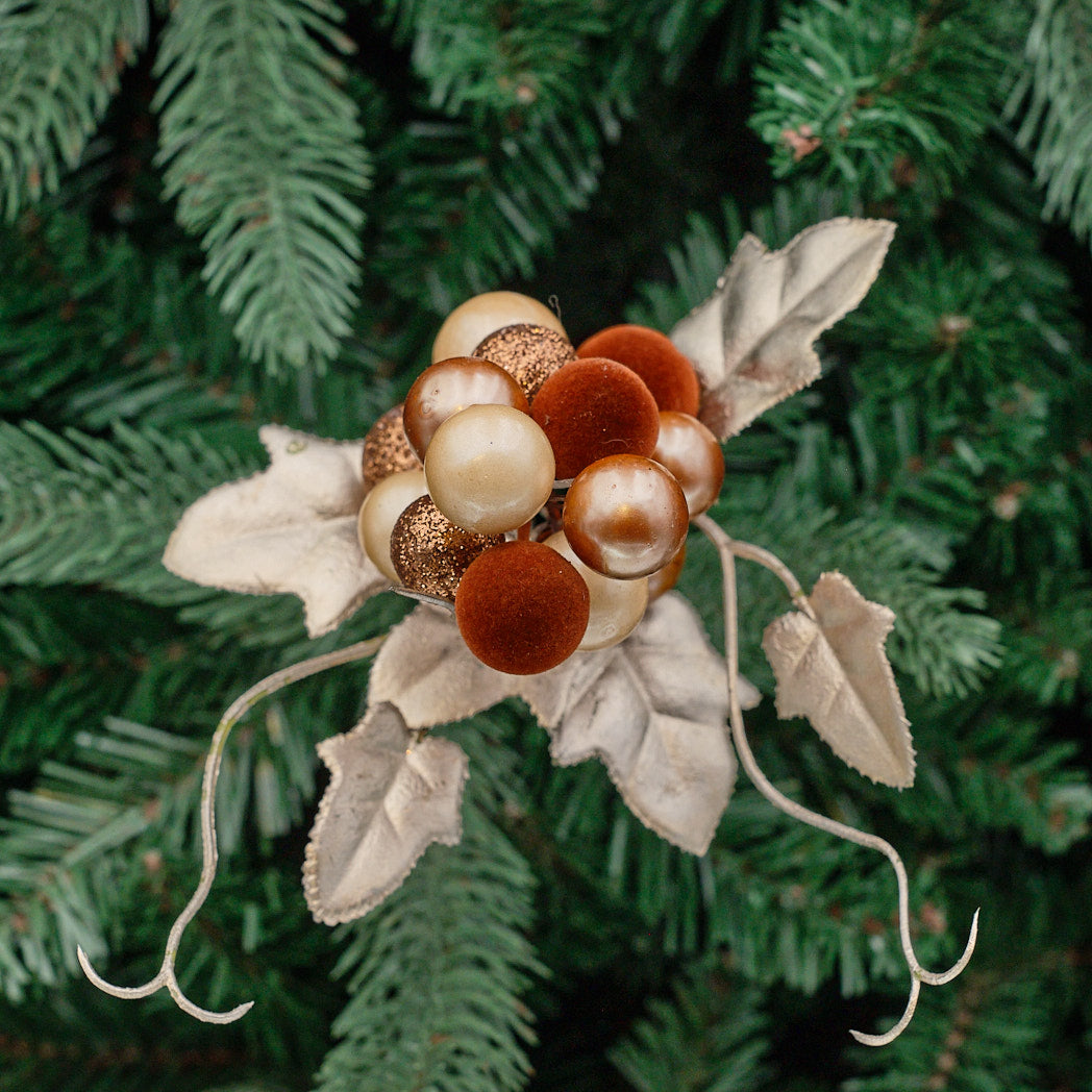 Cream & Brown Mixed-Finish Berry Pick