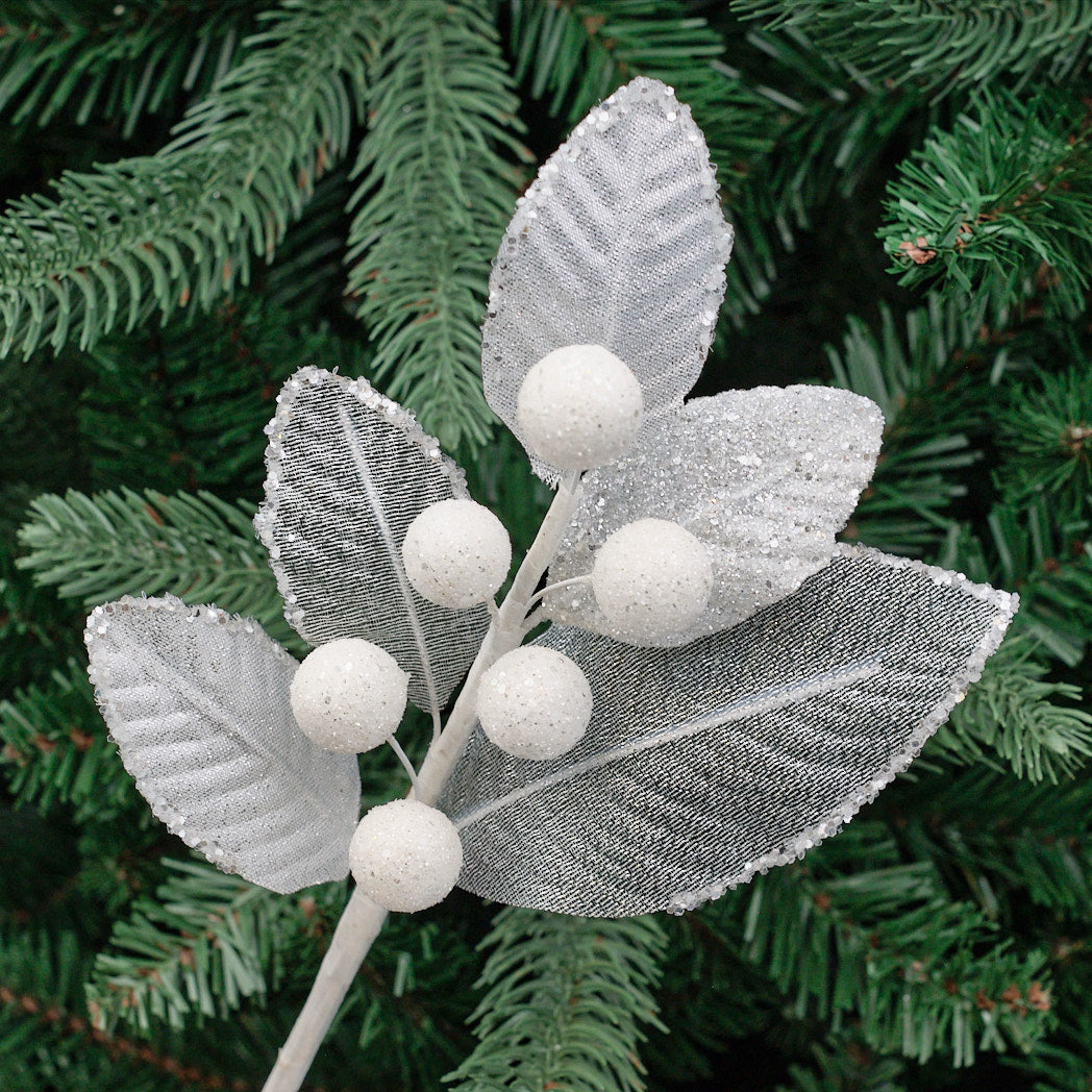 White Leaf and Berry Pick